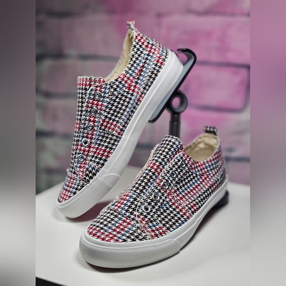 Corkys Multi-Houndstooth Babalu Slip-on Sneakers - Picture 2 of 8